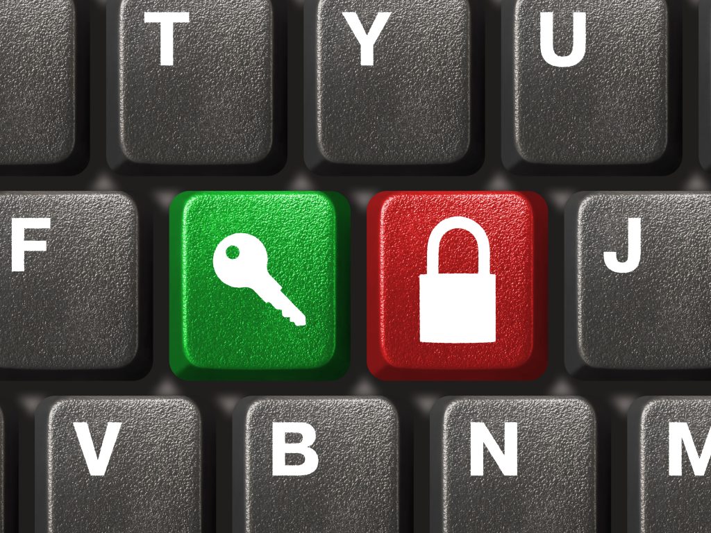 Защита и обработка персональных данных